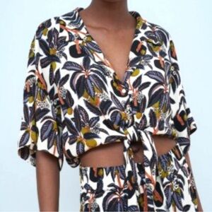 Zara Tropical Tie-Front Crop Shirt Women’s Small Button Top Flora Print EUC￼
